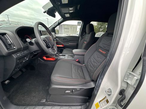 New 2026 Nissan Frontier PRO-4X w/ Pro-4x Convenience Package image 25
