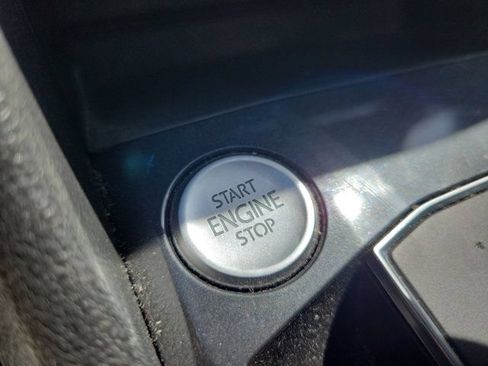 Used 2021 Volkswagen Tiguan SE R-Line FWD image 26