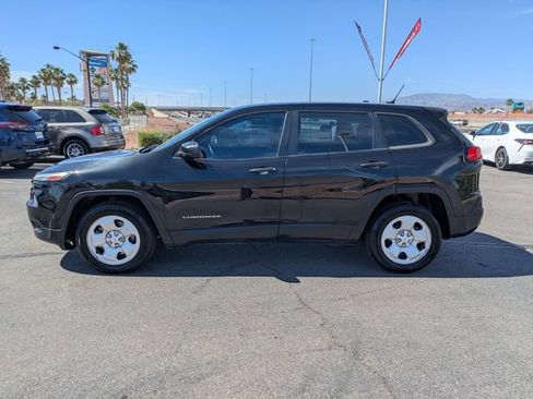 Used 2016 Jeep Cherokee Sport FWD image 14