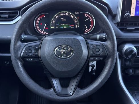 Used 2023 Toyota RAV4 LE image 12
