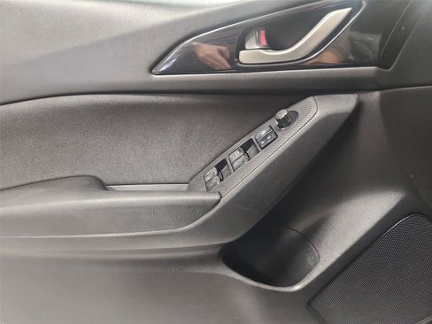 Used 2016 MAZDA MAZDA3 i Sport FWD image 20