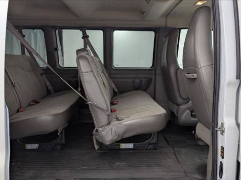 Used 2023 Chevrolet Express 3500 LS RWD image 17