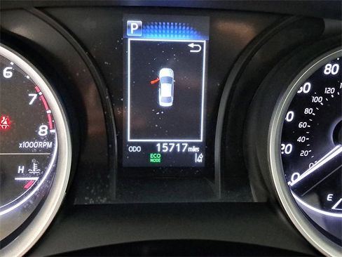 Used 2023 Toyota Camry LE image 2