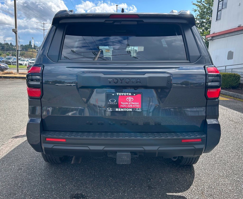 Certified 2025 Toyota 4Runner SR5 AWD/4WD image 6