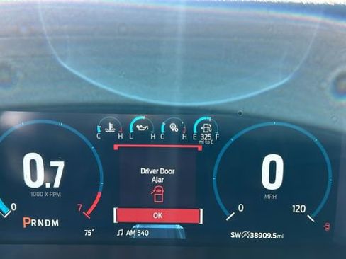 Certified 2023 Ford F150 Platinum w/ Equipment Group 701A High image 18