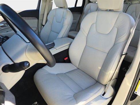 Used 2024 Volvo XC90 B6 Plus image 20