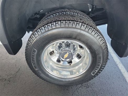 Certified 2024 Chevrolet Silverado 3500 High Country w/ High Country Premium Package image 31