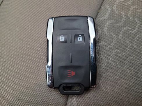 Used 2016 GMC Canyon SLE w/ SLE Convenience Package image 32