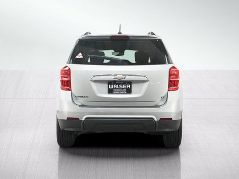 Used 2017 Chevrolet Equinox LT w/ Convenience Package FWD image 4