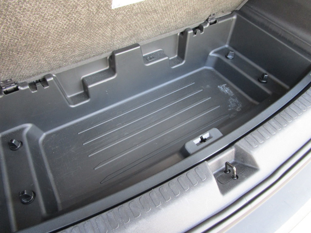 Used 2025 Chevrolet Traverse LT FWD image 15