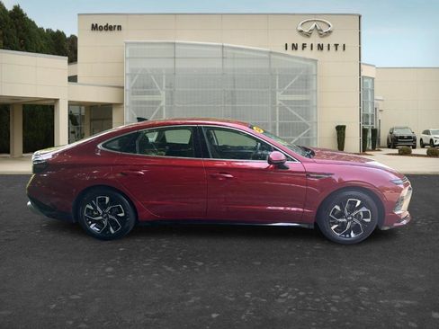 Used 2025 Hyundai Sonata SEL FWD image 4