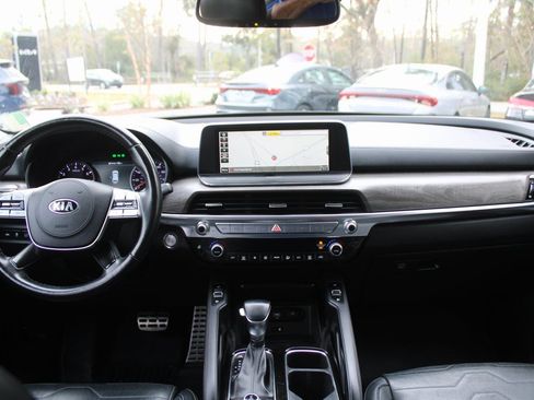 Used 2020 Kia Telluride SX w/ SX Prestige Package image 26