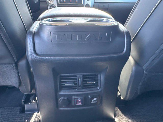 Used 2019 Nissan Titan PRO-4X AWD/4WD image 31