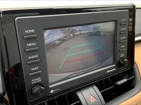 Used 2022 Toyota RAV4 LE AWD/4WD image 21