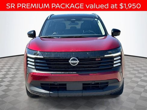 Used 2025 Nissan Kicks SR w/ SR Premium Package FWD image 2