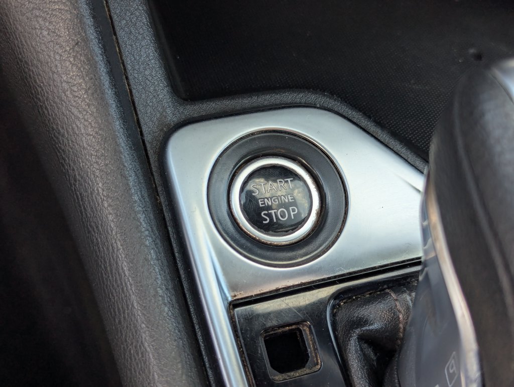 Used 2020 Nissan Sentra SV FWD image 15