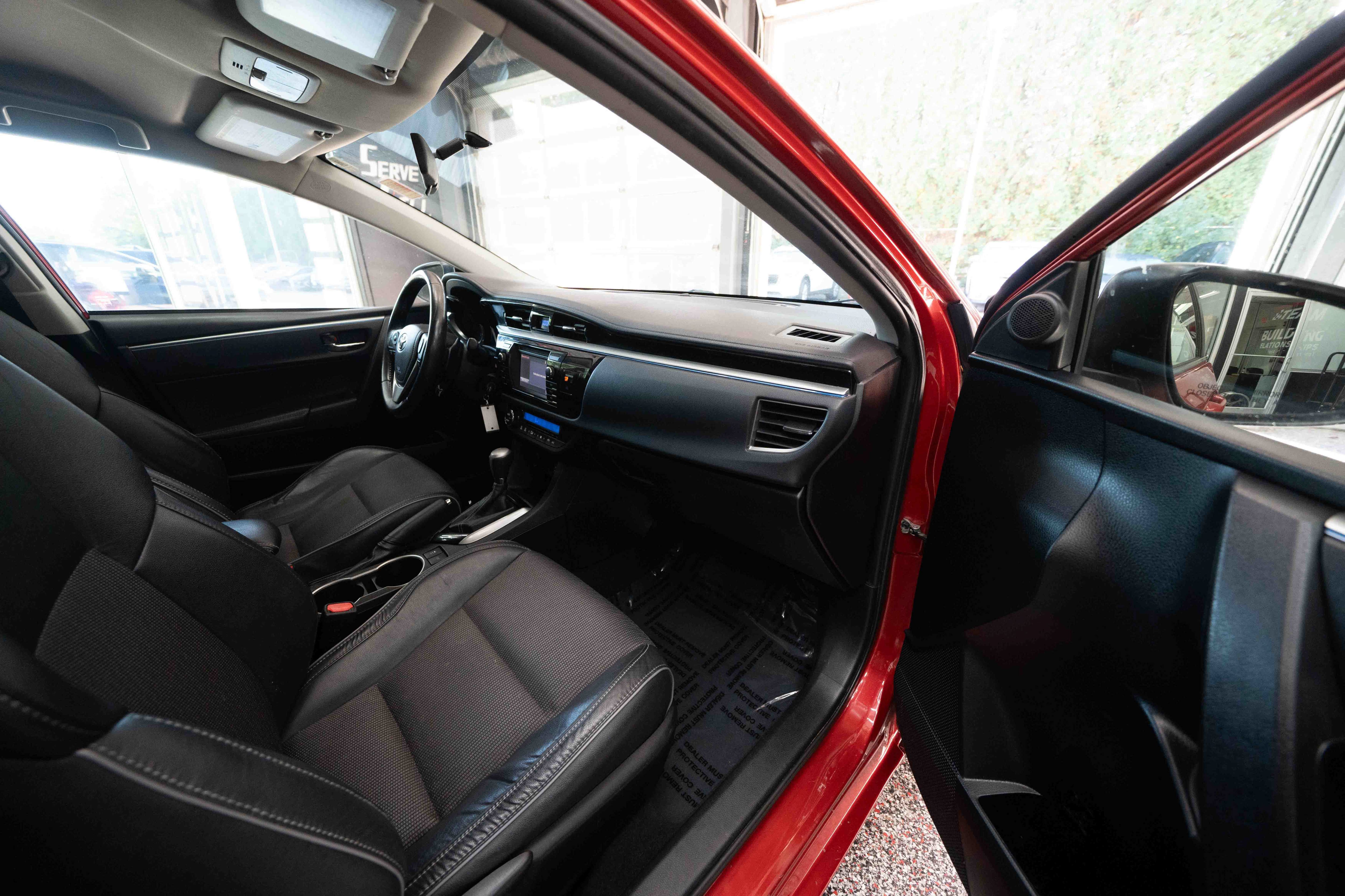 Used 2014 Toyota Corolla S FWD image 25