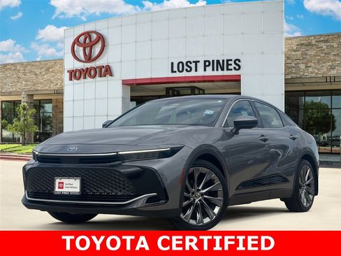 Used 2025 Toyota Crown Limited w/ Advanced Technology Package image 1