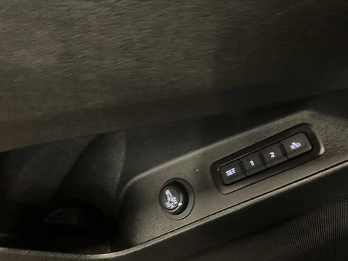Used 2022 Chevrolet Equinox Premier AWD/4WD image 31