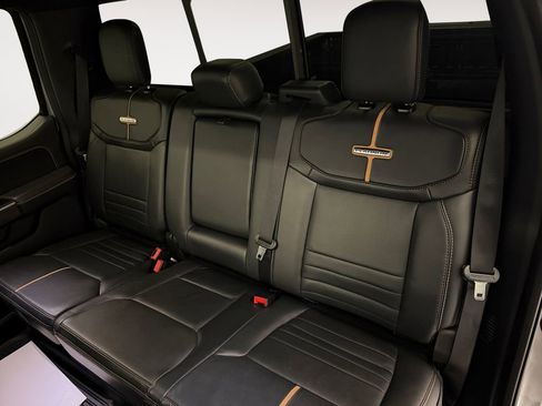 Used 2023 Ford F350 Platinum image 27