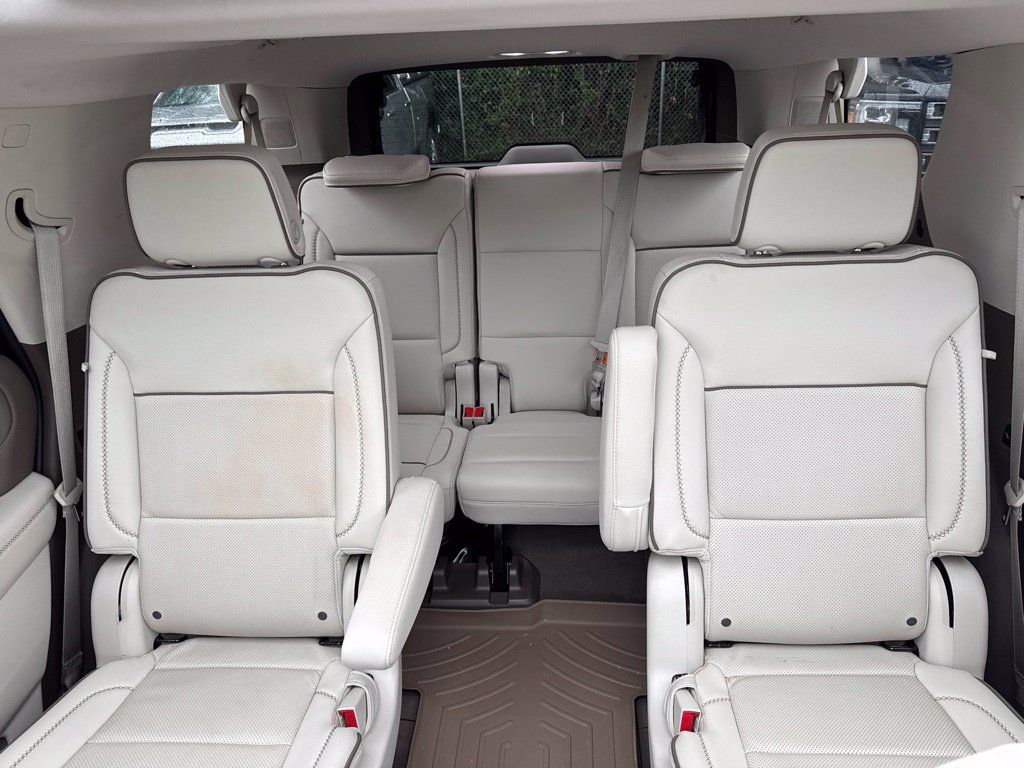 Used 2022 GMC Yukon Denali AWD/4WD image 17