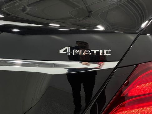 Used 2017 Mercedes-Benz E 300 4MATIC image 39