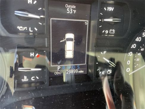 Used 2018 Toyota Tundra SR image 12