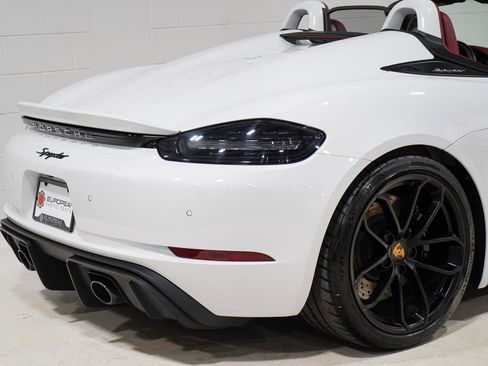 Used 2020 Porsche 718 Boxster Spyder RWD image 14