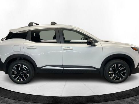 New 2026 Nissan Kicks SV w/ SV Premium Package image 6