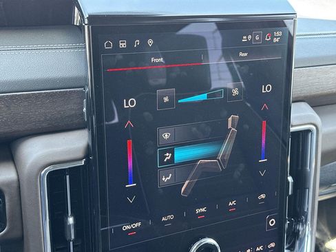New 2026 GMC Yukon XL Denali Ultimate AWD/4WD image 12