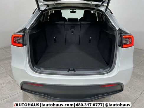 Used 2023 Tesla Model Y Long Range image 40