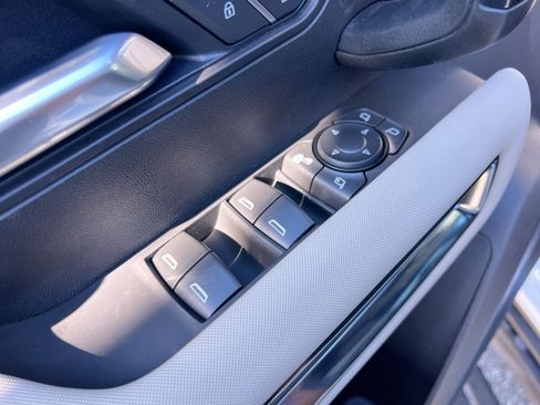 New 2026 GMC Hummer EV 4x4 Crew Cab image 13