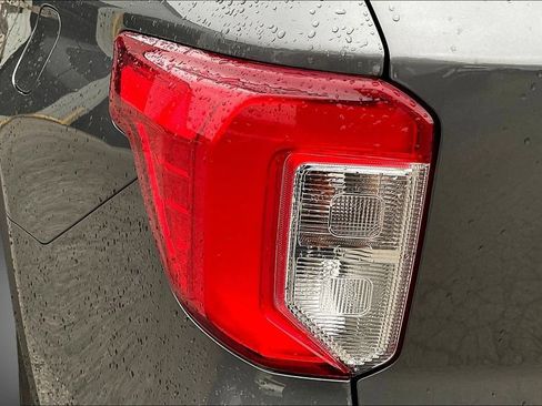 Used 2023 Ford Explorer 4WD image 23