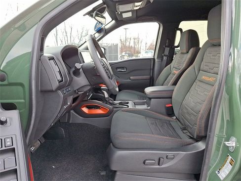 Certified 2025 Nissan Frontier PRO-4X w/ Tow Package image 16