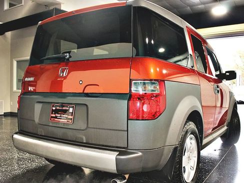 Used 2005 Honda Element EX image 2