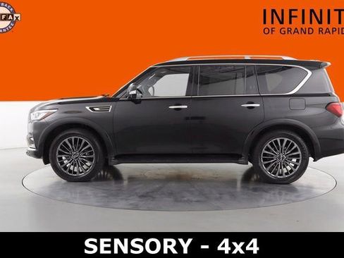 Used 2024 INFINITI QX80 Sensory image 6