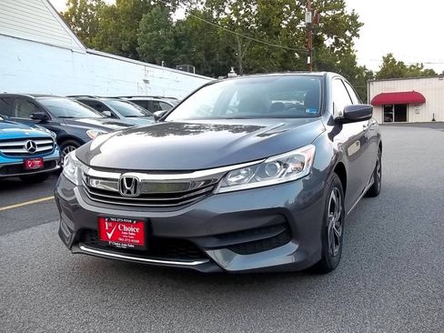 Used 2017 Honda Accord LX image 1