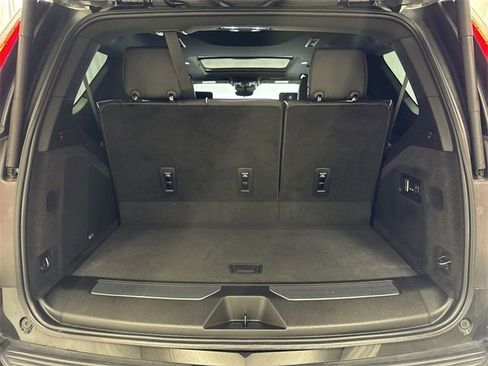Used 2021 Cadillac Escalade Premium Luxury image 31