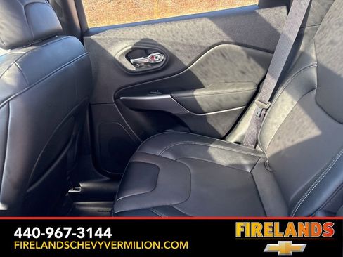 Used 2022 Jeep Cherokee Limited w/ Mopar Interior Package image 44