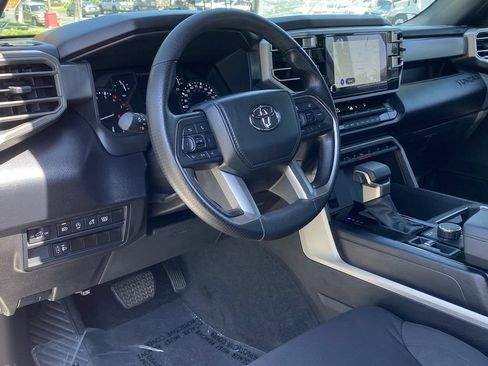Used 2025 Toyota Tundra SR5 AWD/4WD image 21