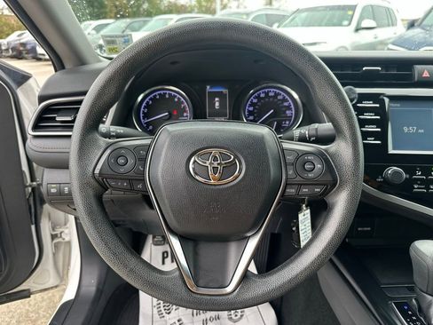 Used 2019 Toyota Camry LE image 11