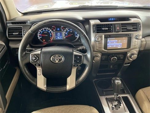 Used 2014 Toyota 4Runner SR5 image 12