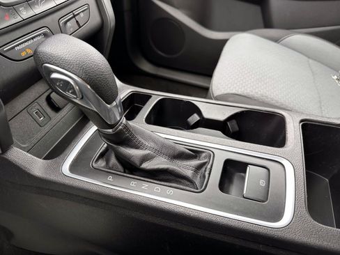 Used 2018 Ford Escape SE w/ SE Sync 3 Package AWD/4WD image 27