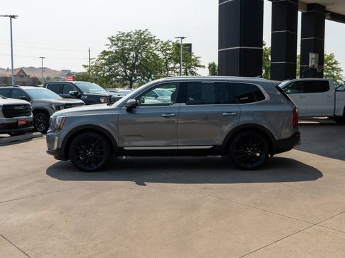Used 2021 Kia Telluride SX w/ SX Prestige Package AWD/4WD image 4