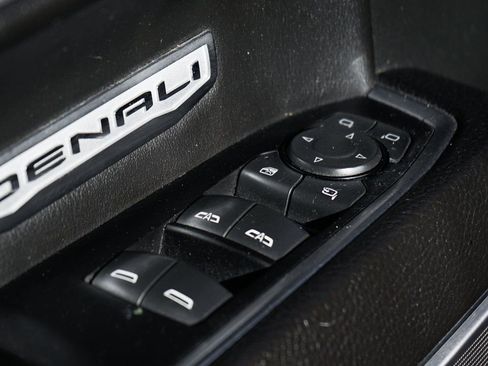 Used 2022 GMC Sierra 1500 Denali image 16