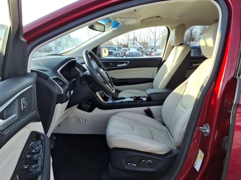 Used 2016 Ford Edge Titanium w/ Technology Package image 15