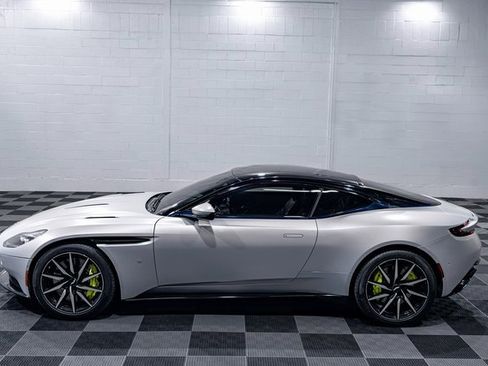 Used 2017 Aston Martin DB11 V12 image 2