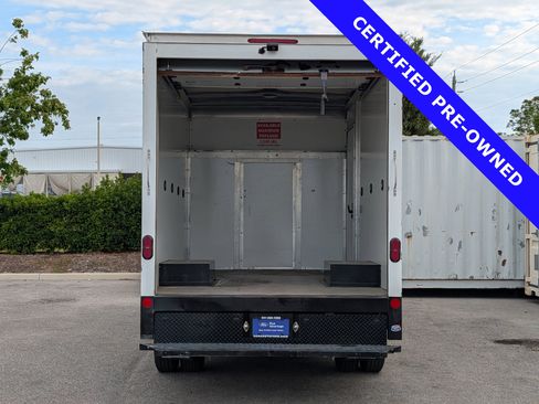 Used 2022 Ford Transit 350 DRW RWD image 13