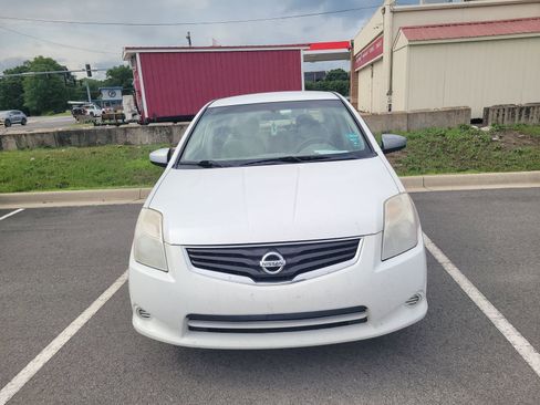Used 2014 Nissan Altima 2.5 SV w/ Convenience Package FWD image 2