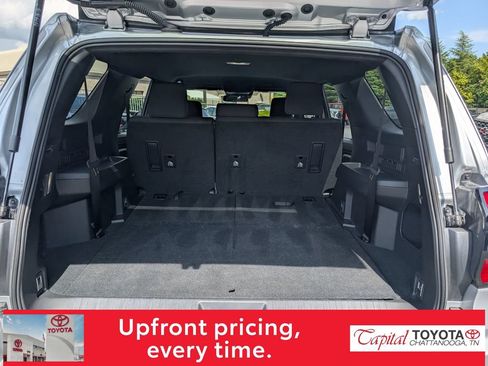Used 2026 Toyota 4Runner SR5 AWD/4WD image 8